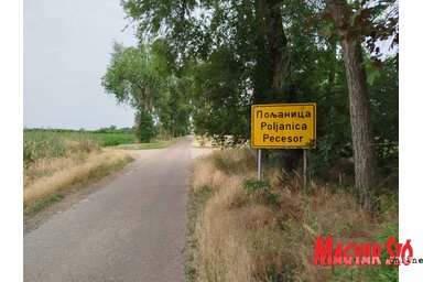 A faluba vezető út évek óta megnehezíti a helyiek életét (Kancsár Izabella felvétele)