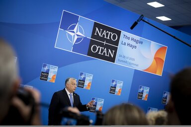 A magyar miniszterelnök szerint az uniónak nagyobb teret kell adnia a tagállamoknak, és akkor ki lehet gazdálkodni az 5 százalékos GDP-arányos honvédelmi fejlesztést (Fotó: MTI)