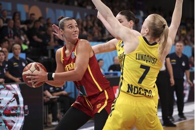 Spanyolország Carrera (balról) parádés teljesítményének köszönhetően jutott tovább (Fotó: Beta/AP)