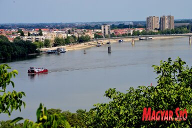 A Duna folyó védelméről szóló egyezményt 1994. június 29-én írták alá, azóta ezen a napon ünnepeljük a Duna-medence országaiban a Duna napját (Fotó: Dávid Csilla felvétele)