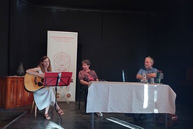 Torok Orsolya, Miklenovics Aranka és Schön György a Lányiban (Lukács Melinda)