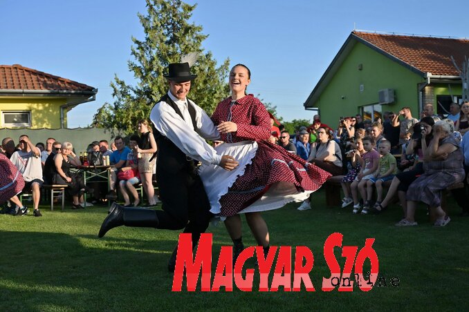 Amikor a táncolás öröm, és ez látszik is (Molnár Edvárd felvétele)