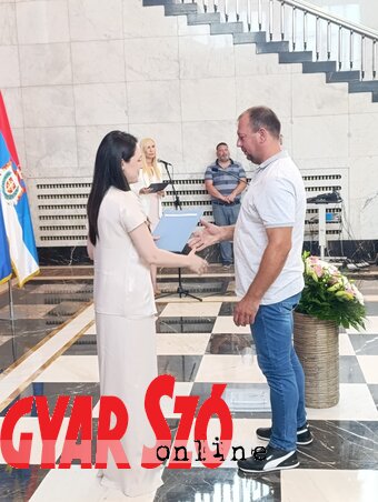 Faragó Csaba Dragicа Ilić segédtitkárral (Fotó: Kopasz Tamás) Faragó Csaba Dragicа Ilić segédtitkárral (Fotó: Kopasz Tamás)