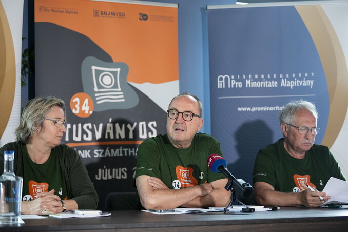 Bánfalvi Katalin, Németh Zsolt és Toró T. Tibor (Fotó: MTI) Bánfalvi Katalin, Németh Zsolt és Toró T. Tibor (Fotó: MTI)
