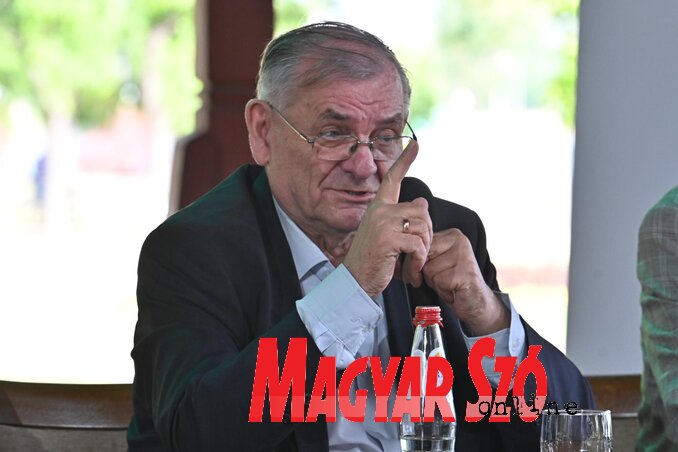 Lezsák Sándor (Fotó: Ótos András felvétele) Lezsák Sándor (Fotó: Ótos András felvétele)