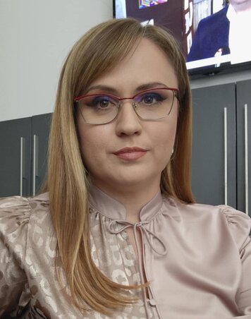 Kartali Rita, az SZMR főszerkesztő-helyettese (Fotó: Kartali Rita archívuma) Kartali Rita, az SZMR főszerkesztő-helyettese (Fotó: Kartali Rita archívuma)