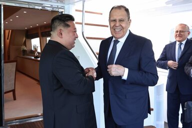 Szergej Lavrov vasárnap stratégiai tárgyalásokat folytat a vendéglátó ország külügyminiszterével (Fotó: Beta/AP)