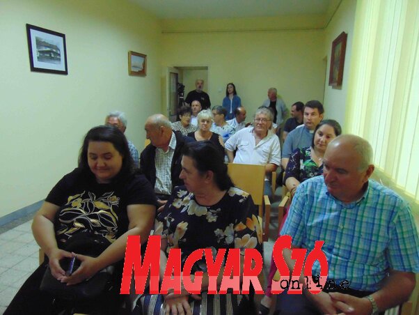 Sokan összejöttek a díszülésre (Vidács Hajnalka felvétele)