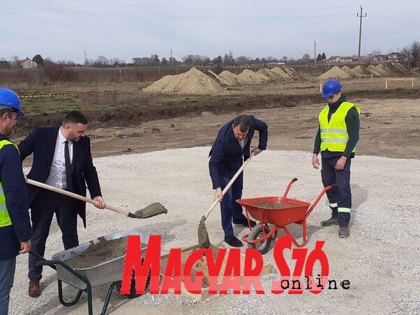 A temerini vízgyár alapkövét 2024 februárjában tették le (Fotó: Fúró Dénes felvétele) A temerini vízgyár alapkövét 2024 februárjában tették le (Fotó: Fúró Dénes felvétele)