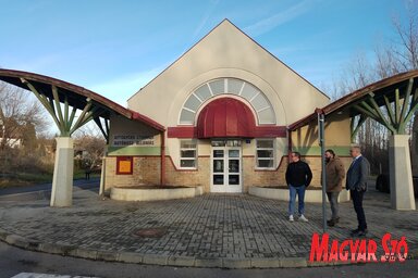 Gyivánovity Dániel hangsúlyozta, hogy a Vajdasági Magyar Szövetség csapata Magyarkanizsán és Szabadkán több hónapja azon dolgozik, hogy a felmerült kihívást orvosolja (Fotó: BJK felvétele)