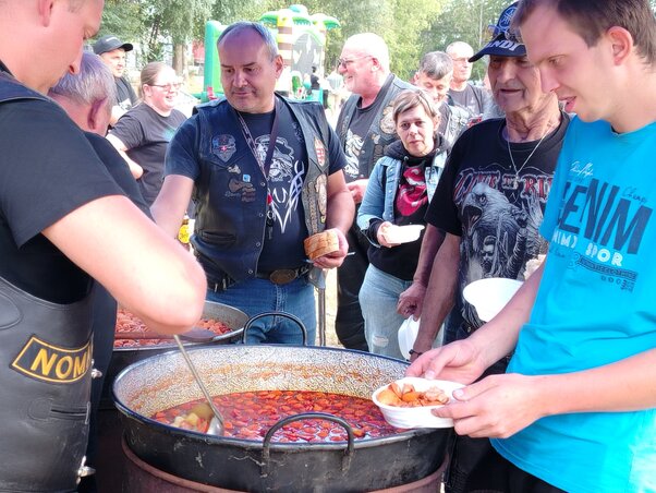 Kolbászos krumplipaprikással vendégeltek meg mindenkit Kolbászos krumplipaprikással vendégeltek meg mindenkit
