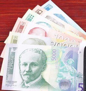 A szerbiai dolgozók  átlagkeresete 10,8 százalékkal magasabb az egy évvel korábbinál. (Kép. Pixabay)