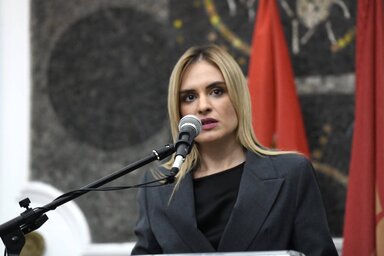 A miniszter az eseményen hangsúlyozta az oktatás jelentőségét a történelmi emlékezet megőrzésében (Fotó: Beta) A miniszter az eseményen hangsúlyozta az oktatás jelentőségét a történelmi emlékezet megőrzésében (Fotó: Beta)