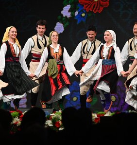 A Magyar–Szerb Kulturális Évadnyitó Fesztivál közönsége lelkesen fogadta az előadásokat, amelyek a két nép hagyományait és összetartozását ünnepelték (Fotó: Ótos András felvétele)