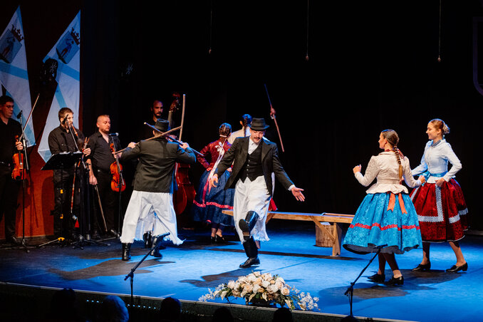 Rítusok a színpadon (Fotó: Dukai Photo)