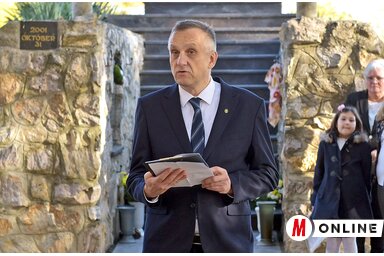 Dr. Forró Lajos mondott beszédet Adorjánon (Gergely Árpád felvétele) Dr. Forró Lajos mondott beszédet Adorjánon (Gergely Árpád felvétele)