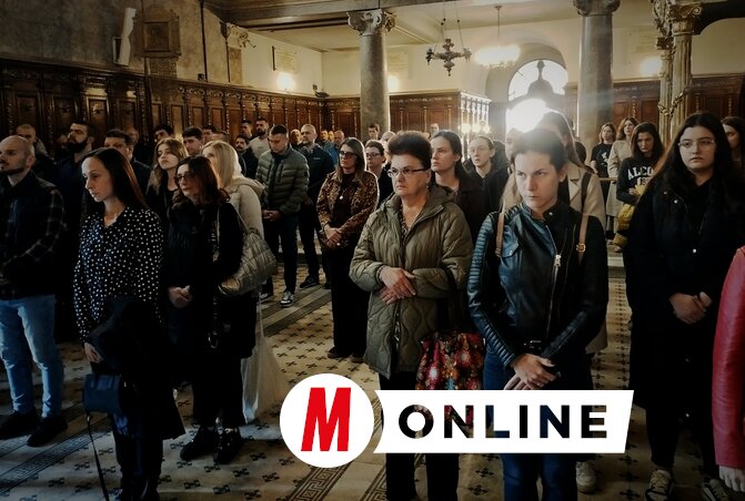 Hívek és városlakók gyűltek össze, hogy közösen emlékezzenek meg az egy évvel ezelőtti tragédia elszenvedőiért (Fotó: Zabos Kasziba Angéla)