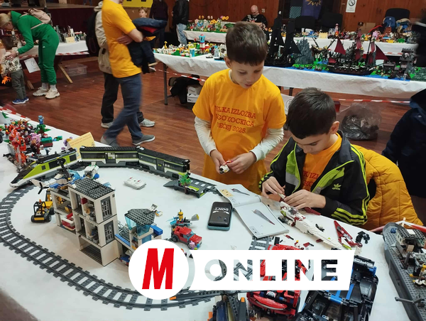 A közös építés során a gyerekek megtanulnak együttműködni (Kancsár Izabella felvétele)