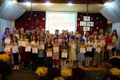 Csoportkép a résztvevőkről (Pászti László felvétele)