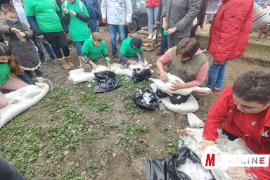Az észak-bánáti faluban idén is megrendezték a hagyományos libanapokat, amelynek szervezője ezúttal is a Tiszaszentmiklósi Magyar Kultúrkör volt (Fotó: Horváth Zsolt felvétele)
