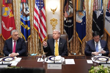 Sajtótájékoztató a munkaebéd kezdete előtt a Fehér Házban (Fotó: Beta/AP)