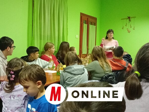 A kvízmester Bacsik Lőric Natália volt