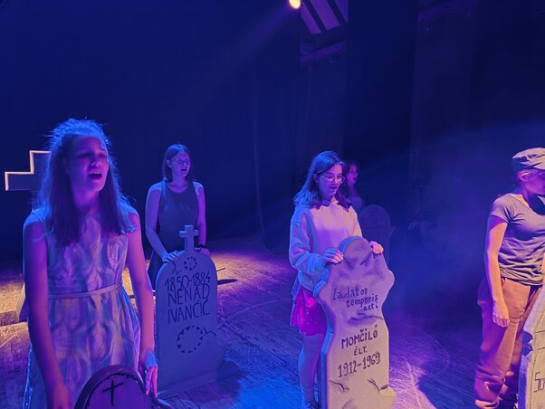 A Becsei Színjátszó Odúban középiskolás fiatalok bontakoztathatják ki tehetségüket (Fotó: Rókus Zoltán archívuma)