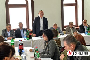 Az aktuális pályázatokról is hallhattak a jelenlévők (Gergely Árpád felvétele)