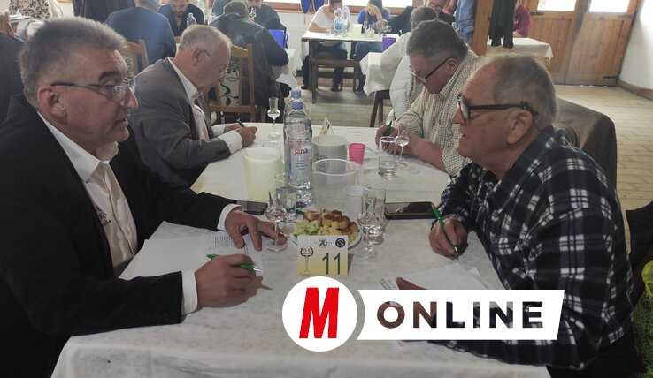 A szakmai zsűri számos szempontot figyelembe vesz egy pálinkabírálás során (Horváth Attila felvétele)