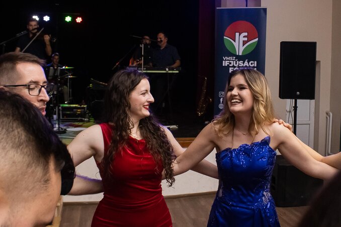 Mosolyokkal telt meg a táncparkett (Faragó Szabolcs felvétele)