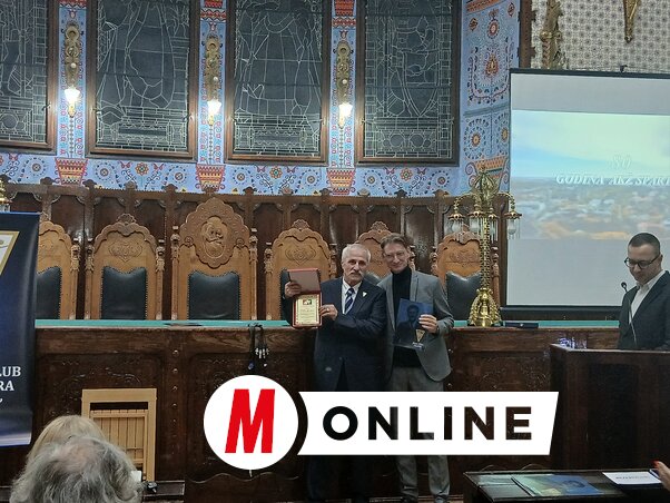 Slobodan Vojinović (balról), a Spartacus Vasustas Atlétikaklub elnöke és Goran Obradović (Fotó: Kolovity Edina felvétele)