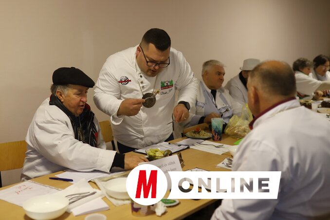 Nehéz dolga volt a zsűrinek (Fotó: Lakatos János felvétele)