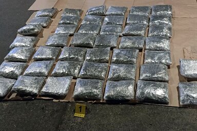 A gyanúsított hosszabb időn keresztül rendszeresen csempészett nagyobb mennyiségben marihuánát Koszovóból Közép-Szerbiába, valamint az Európai Unió különböző országaiba (Fotó: MUP Srbije)