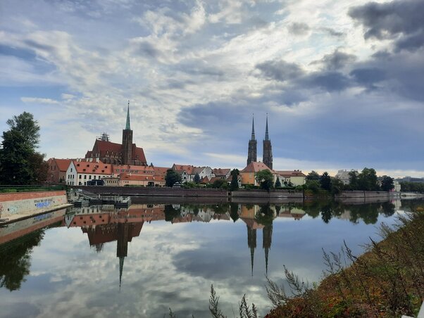 A Dóm-sziget két temploma