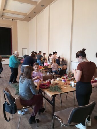 A teremben pedig igazi alkotói hangulat uralkodott (Fotó: Szentmártoni Renáta)