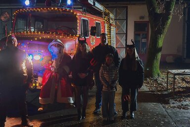 Útra készen a tűzoltó mikulás (Fotó: Magyarcsernyei Önkéntes Tűzoltó Egyeesület)