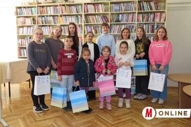 A KönyvtárNaptár képzőművészeti pályázat díjazottjai (Fotó: Csincsik Zsolt felvétele)