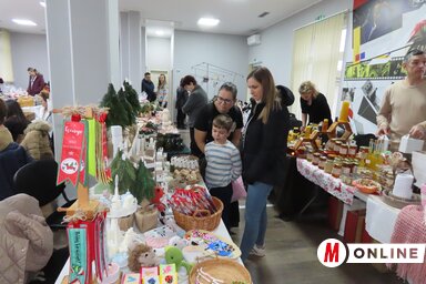 A moholi jótékonysági vásár a Csobolyó-székházban (Csincsik Zsolt felvétele)