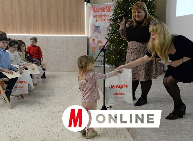 Megható percek, amikor a legkisebb alkotók kézbe vehették elismeréseiket/Dávid Csilla