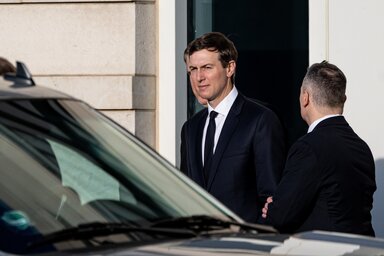 A döntést a projekt által kiváltott tiltakozások miatt hozta meg, valamint azért is, mivel vádemelés történt egy magas rangú szerb politikus ellen (Fotó: Beta/AP)