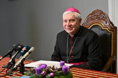 A megyés püspök ünnepi üzenetében emlékeztetett arra, hogy a karácsonnyal lezárul a Remény zarándokai mottóval meghirdetett szent év (Fotó: Molnár Edvárd felvétele)