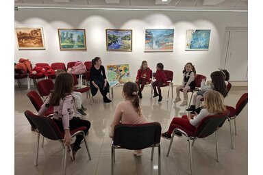 Figyelő tekintetek, élőszóban születő mesék (Fotó: Kultúr Kavalkád)