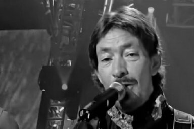 A népszerű énekes 74 éves volt (Fotó: YouTube Shorts/screenshot)