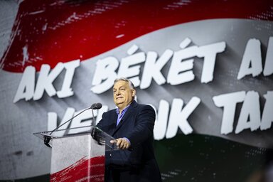 A magyar miniszterelnök szerint ma Európában újra két tábor van: a háborús párt és a békepárt (Fotó: MTI)