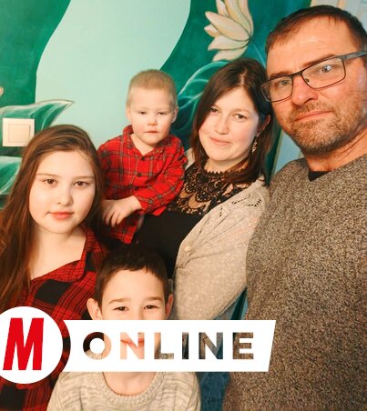 A tóbai Aranyos család meghitt, kegyelemteljes karácsonyt kíván!