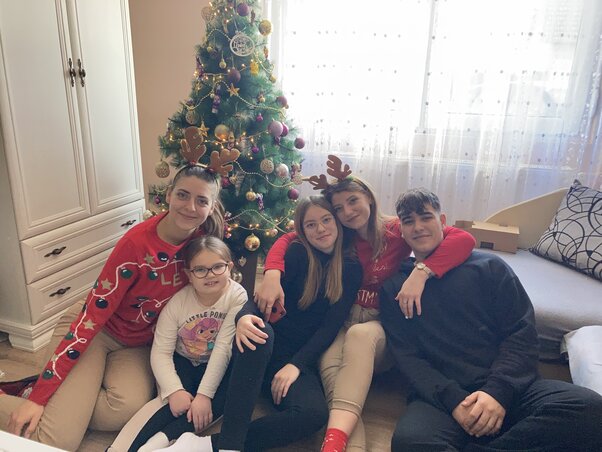 Erdélyi testvérek, Temerin: „Honoljon béke az adventben, szóljon ez az időszak a valódi befelé figyelésről, és adassék meg mindenkinek, hogy mindez szerettei körében váljon valósággá.”