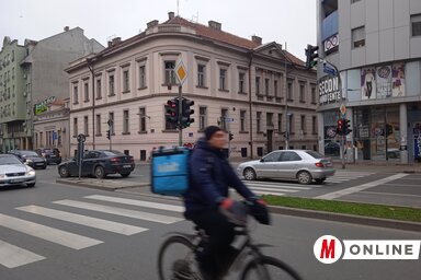 Ez a saroképület a két világháború közötti időszakban épült, és jelentős történelmi, valamint építészeti értéket képvisel (Fotó: Szeli Balázs felvétele)