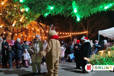 Sokan vannak minden este a múzeumközben (Fotó: Tóth Péter felvétele)