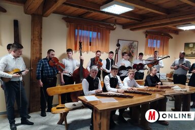 Szombaton délután fergeteges örömzenéléssel telt az idő (Fotó: Tóth Péter felvétele)