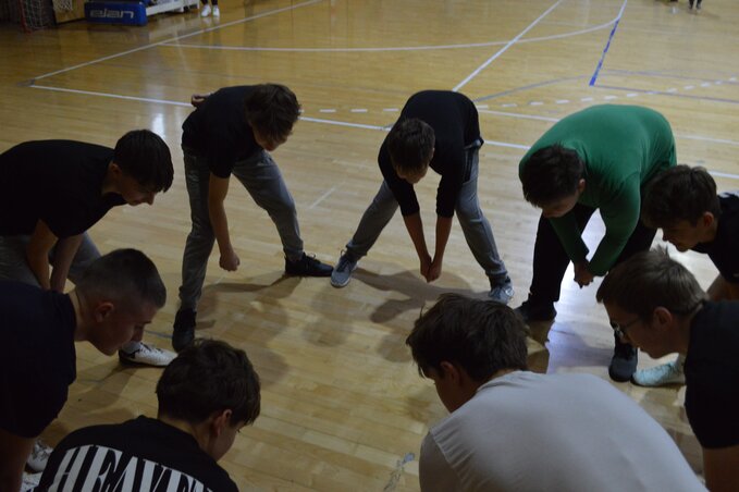 Bolyai TGK  -  A sportcsarnokban mozgásos feladatok várták a gyerekeket